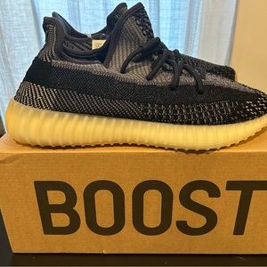 Adidas Yeezy Boost 350 VZ
Carbon - Size 8 Men’s
